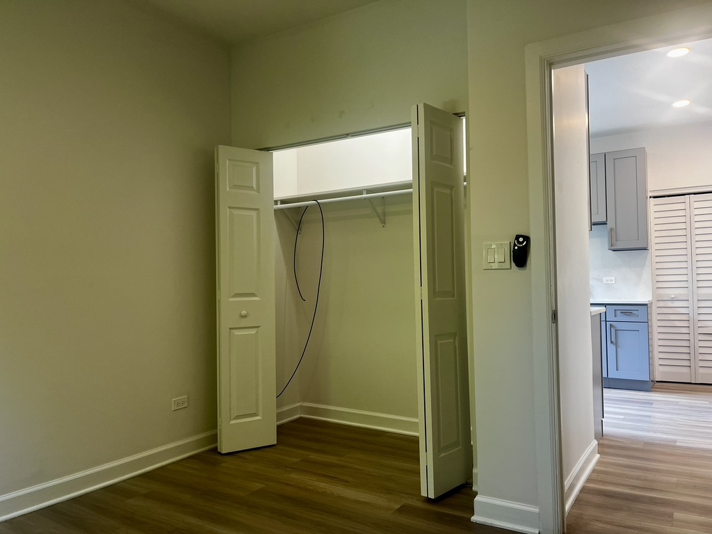 5325 N Damen Avenue Unit: 2N