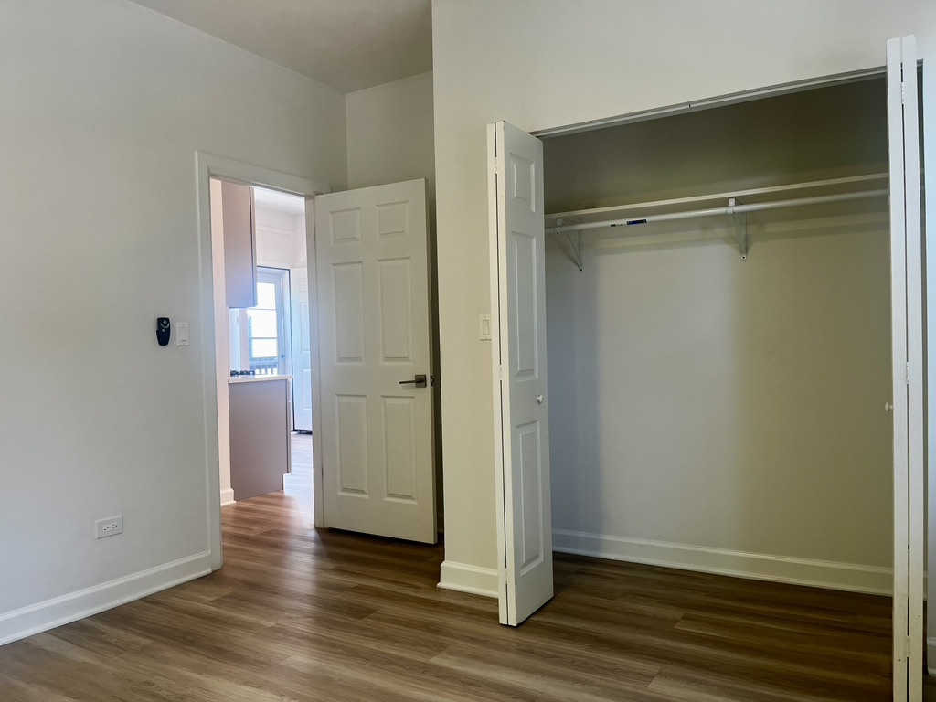 5325 N Damen Avenue Unit: 2N