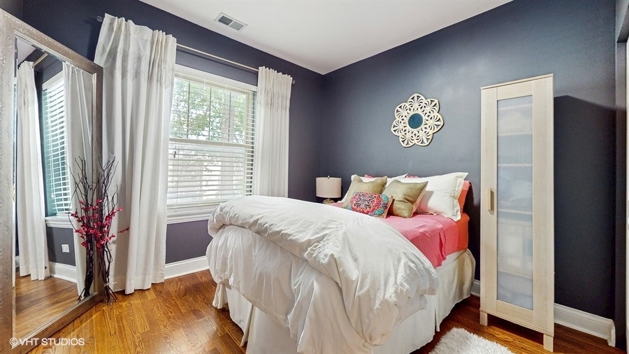 5803 N Campbell Avenue Unit: 2