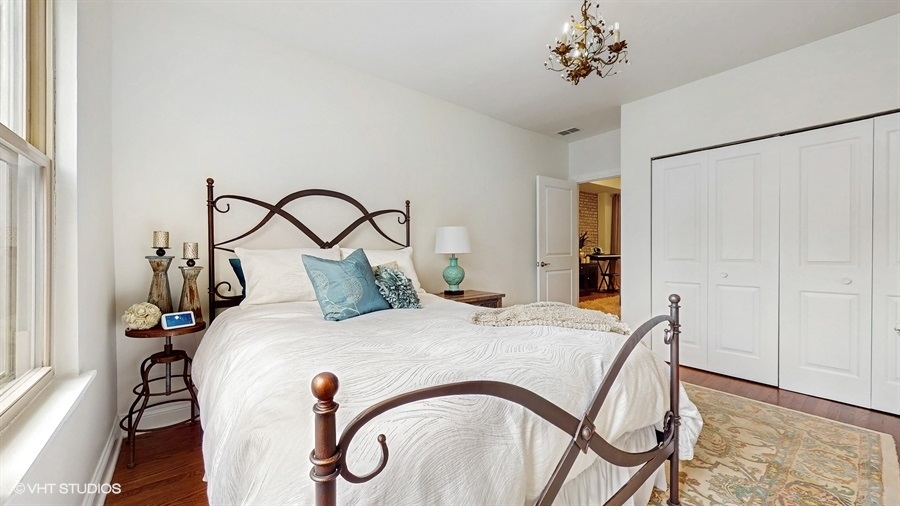 5803 N Campbell Avenue Unit: 2