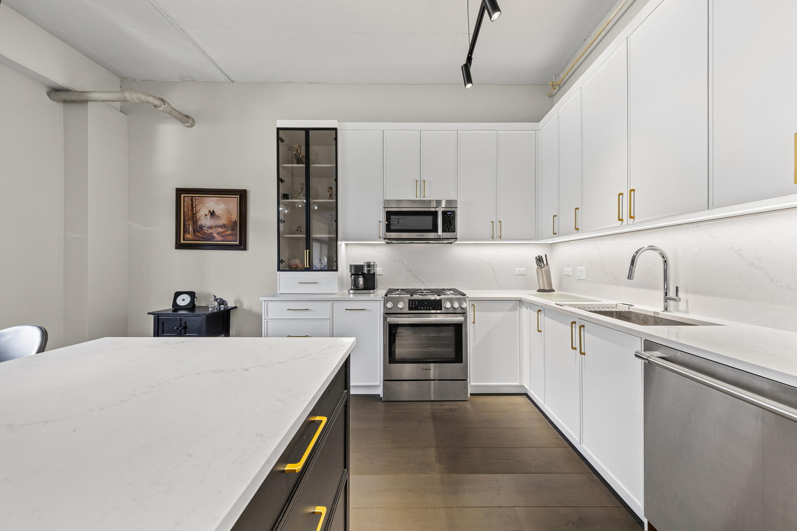 1301 W Madison Street Unit: 306