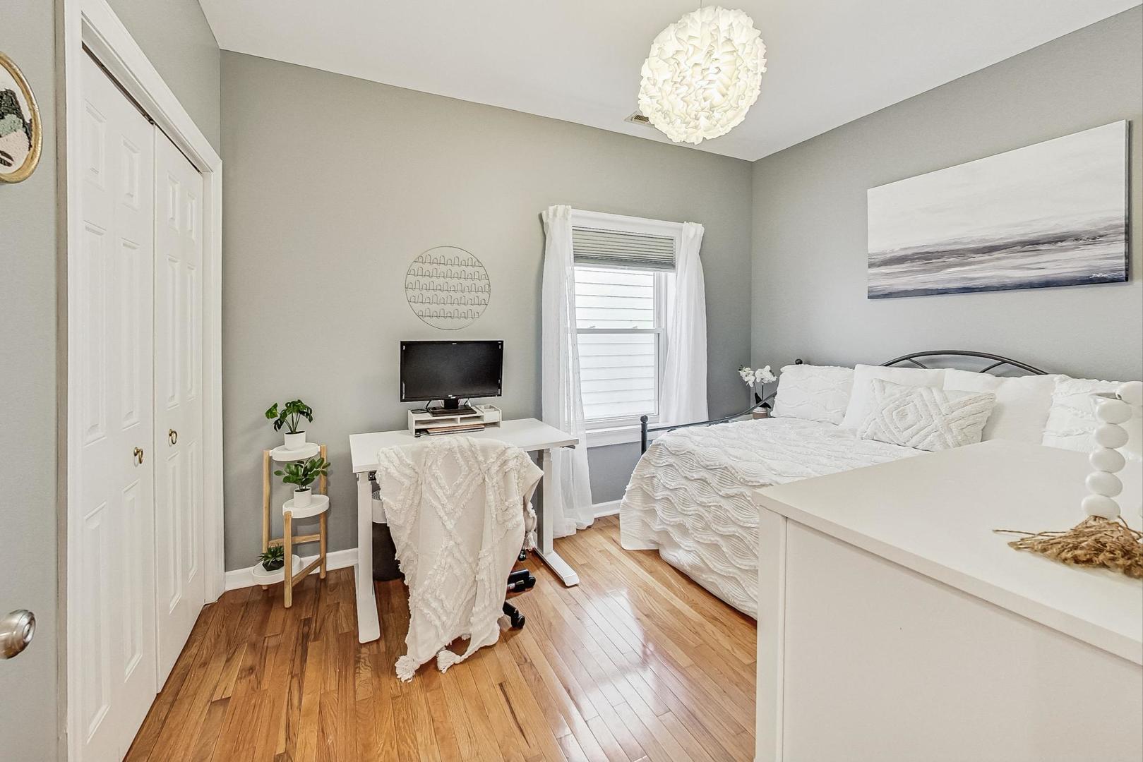 2661 W BELDEN Avenue Unit: 2