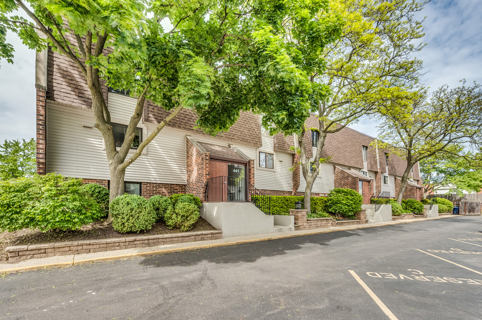 441 Elm Street Unit: 3A