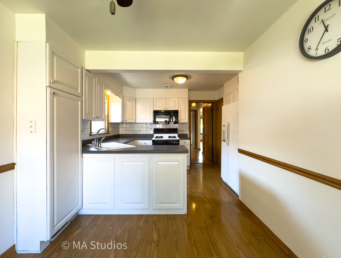 7204 W Myrtle Avenue