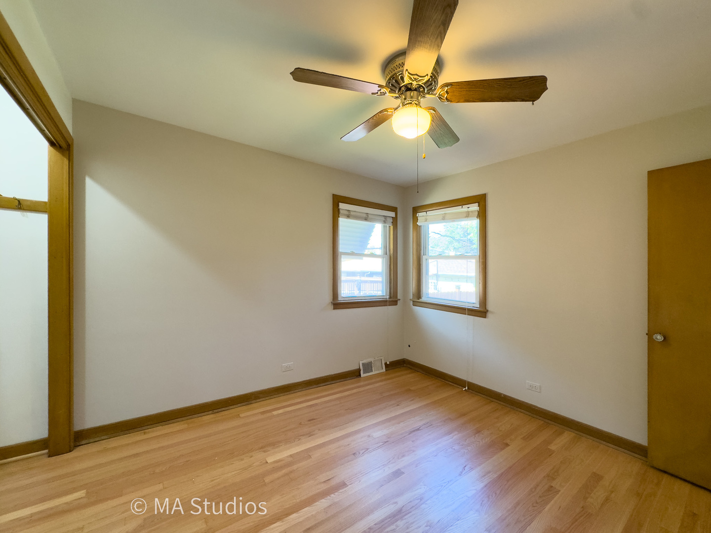 7204 W Myrtle Avenue