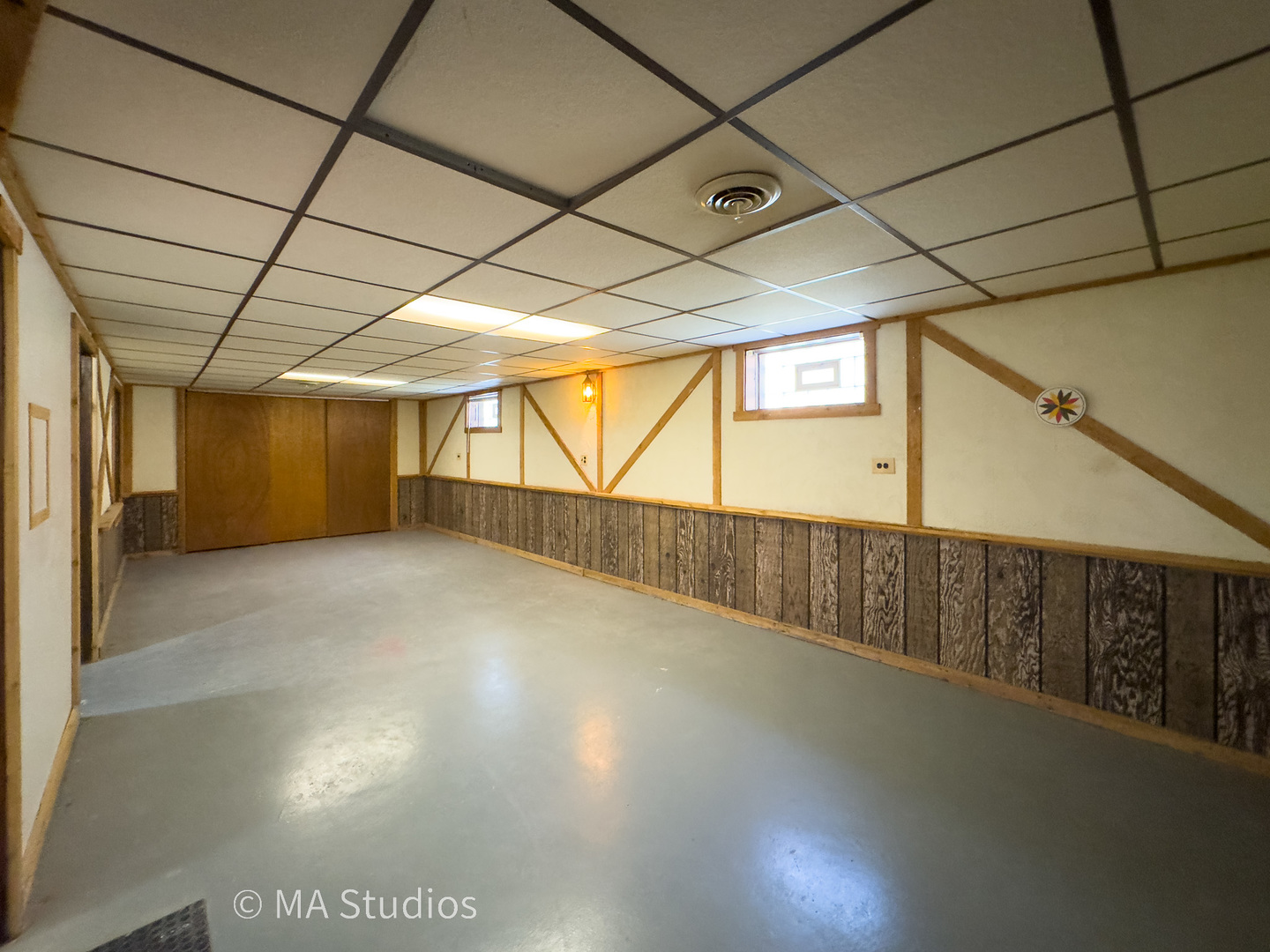 7204 W Myrtle Avenue