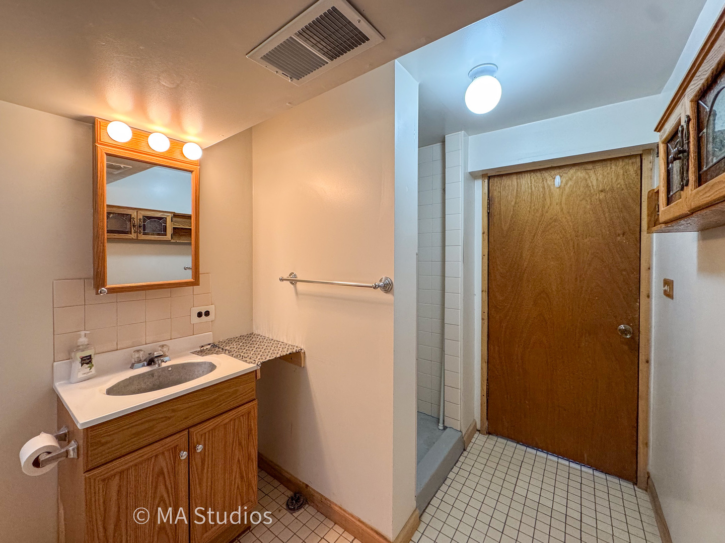 7204 W Myrtle Avenue