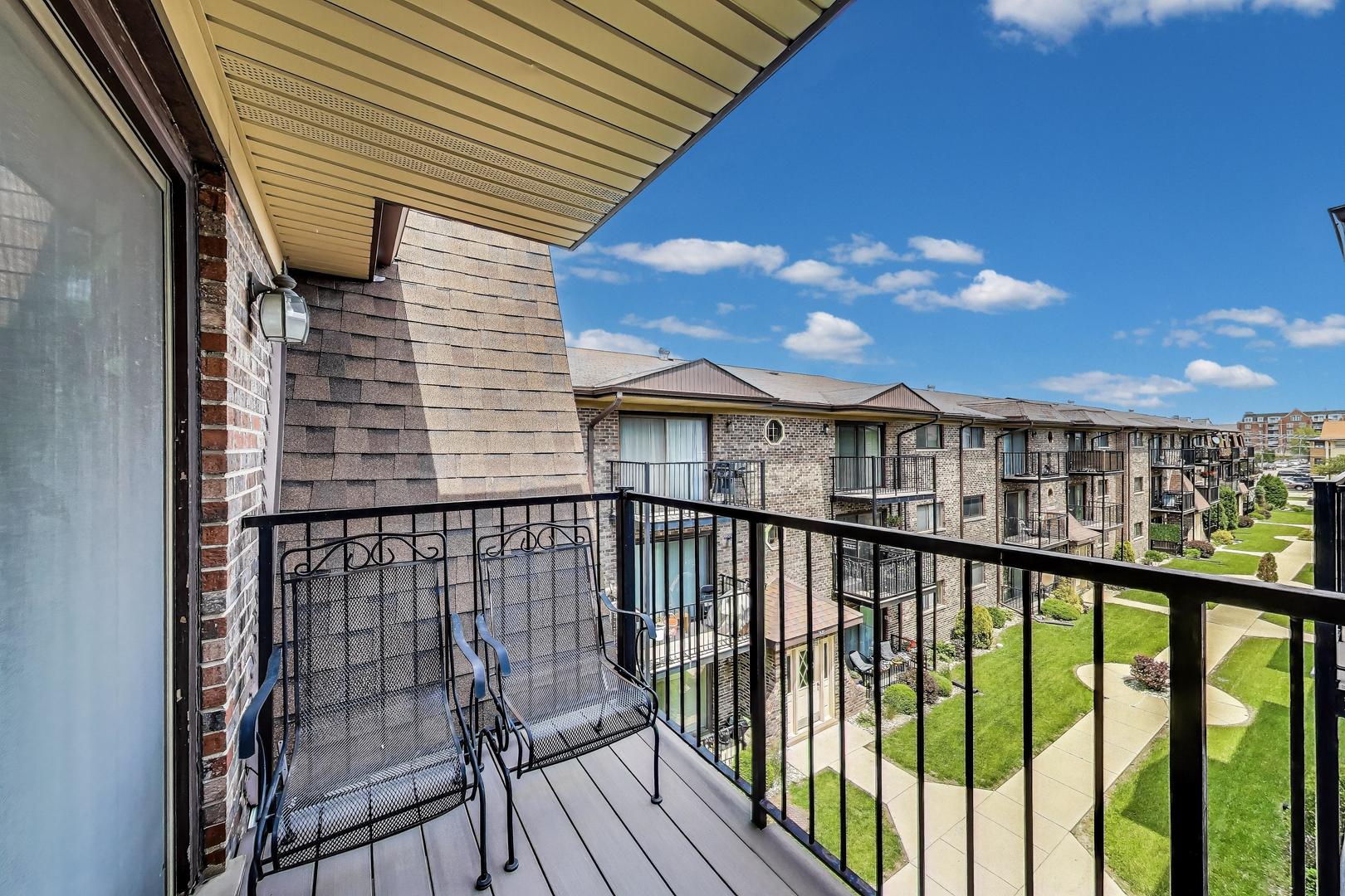 7616 W Lawrence Avenue Unit: 3A