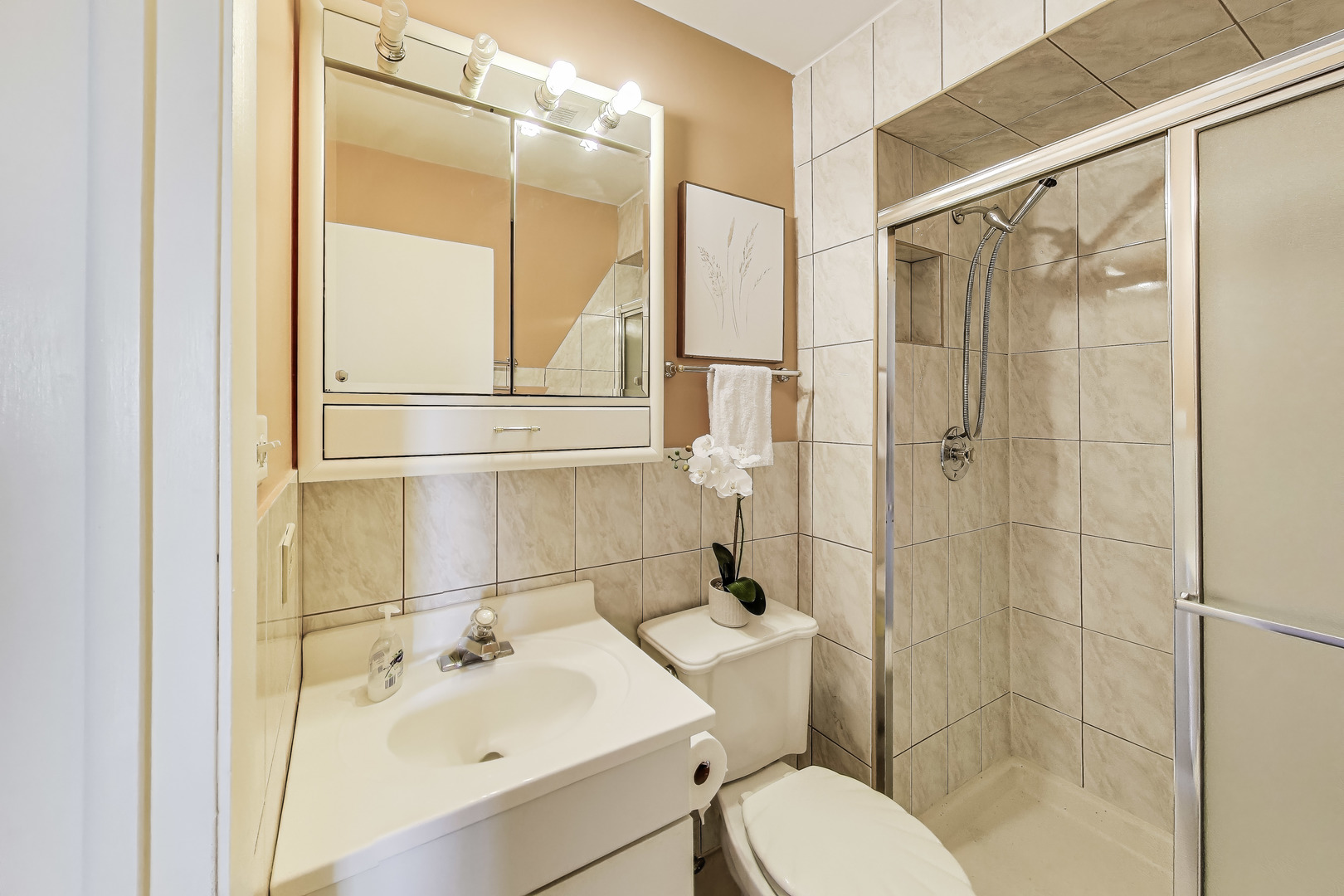 7616 W Lawrence Avenue Unit: 3A