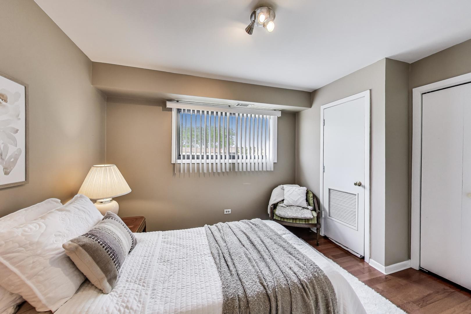 7616 W Lawrence Avenue Unit: 3A