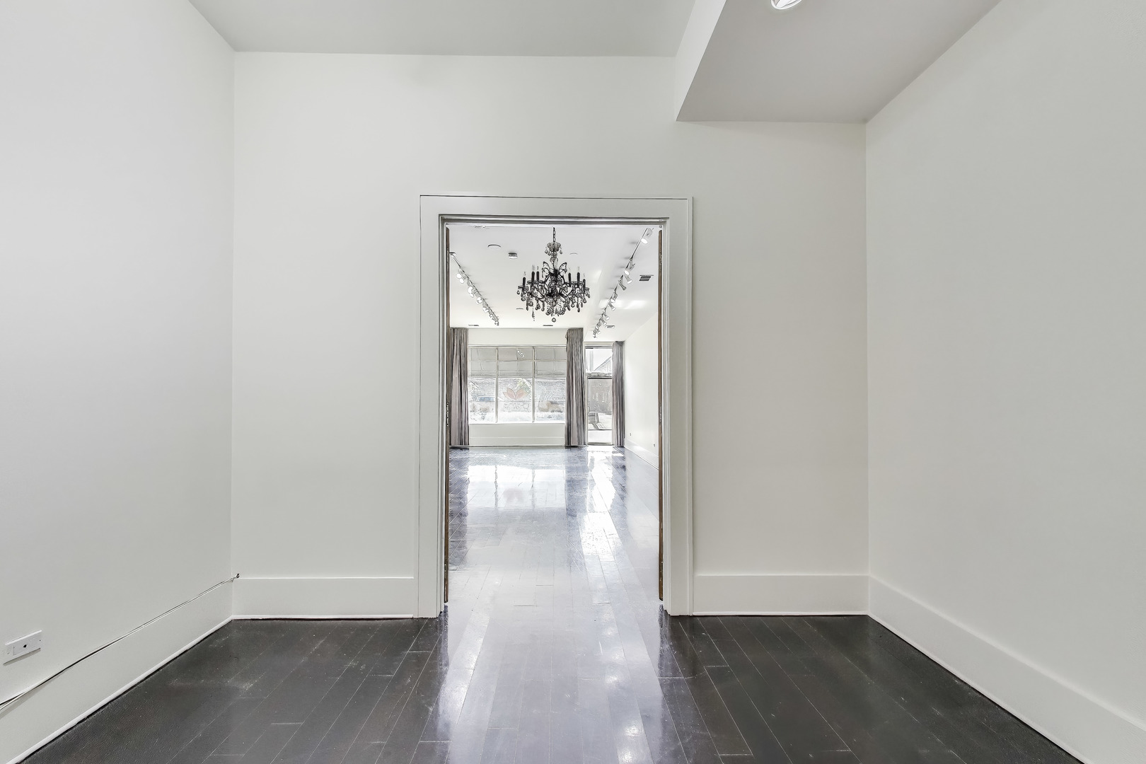 18 E Cullerton Street Unit: C1