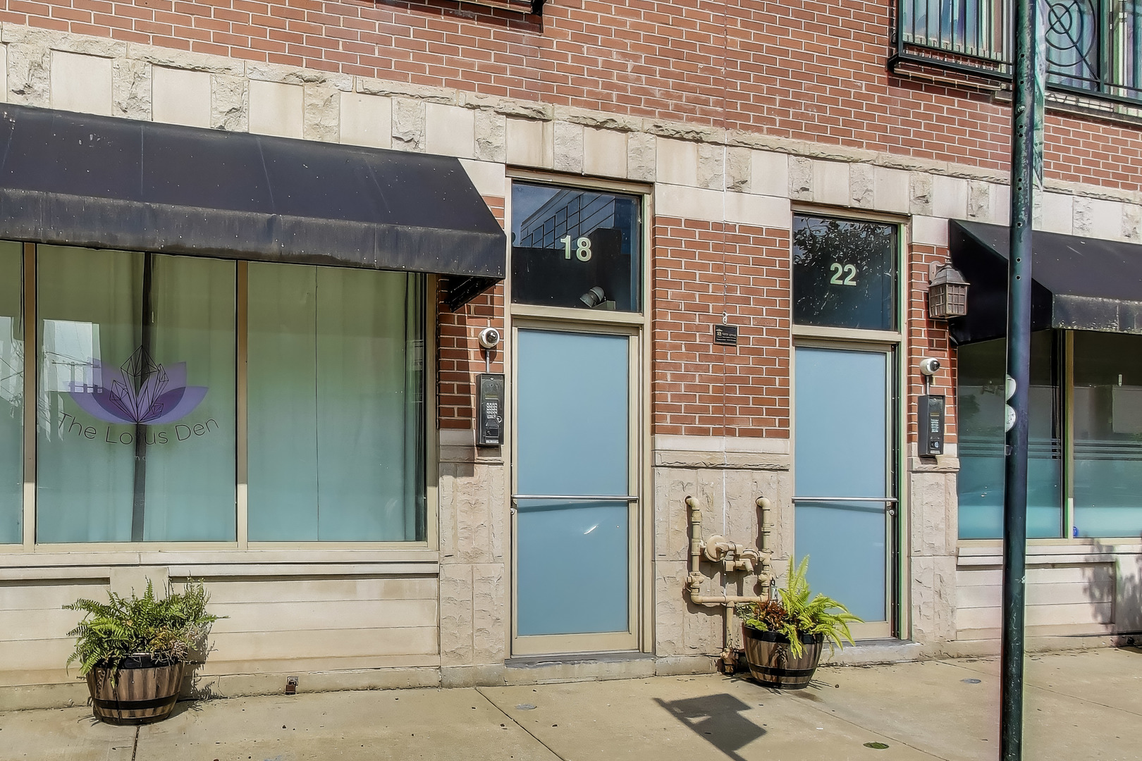 18 E Cullerton Street Unit: C1