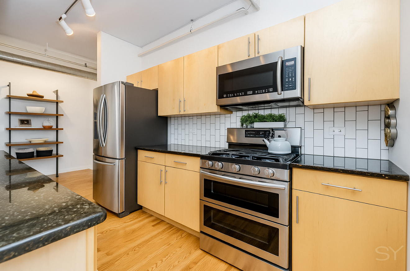 700 W Van Buren Street Unit: 801