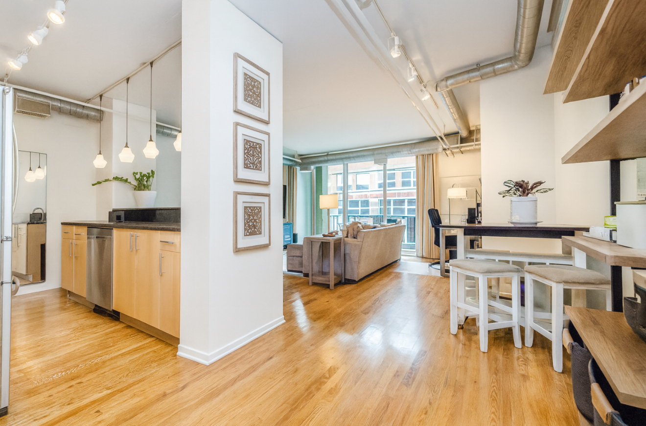 700 W Van Buren Street Unit: 801