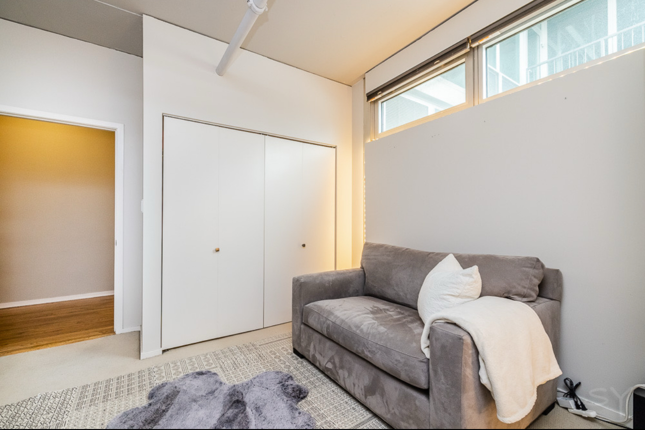 700 W Van Buren Street Unit: 801