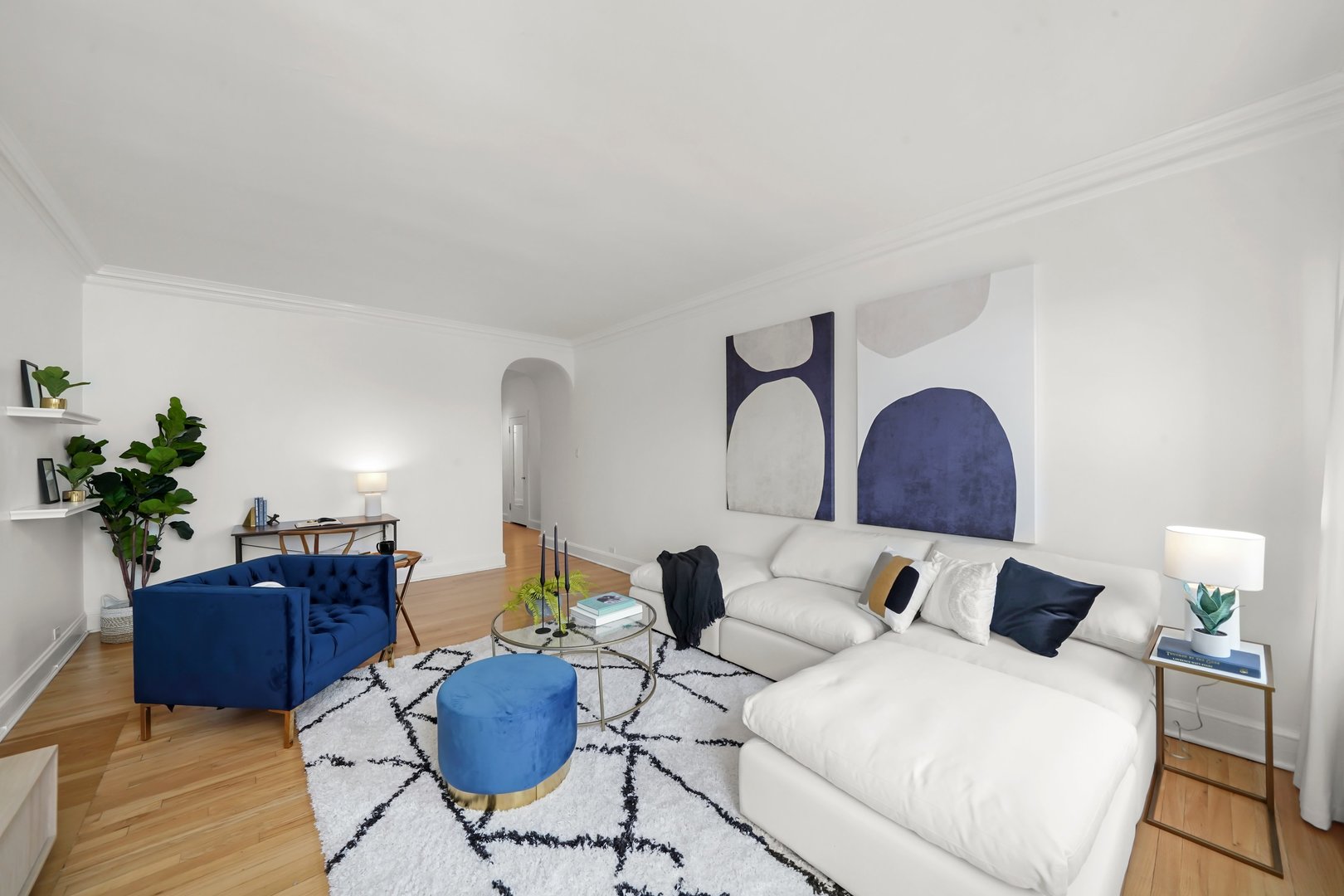 3520 N LAKE SHORE Drive Unit: 4M