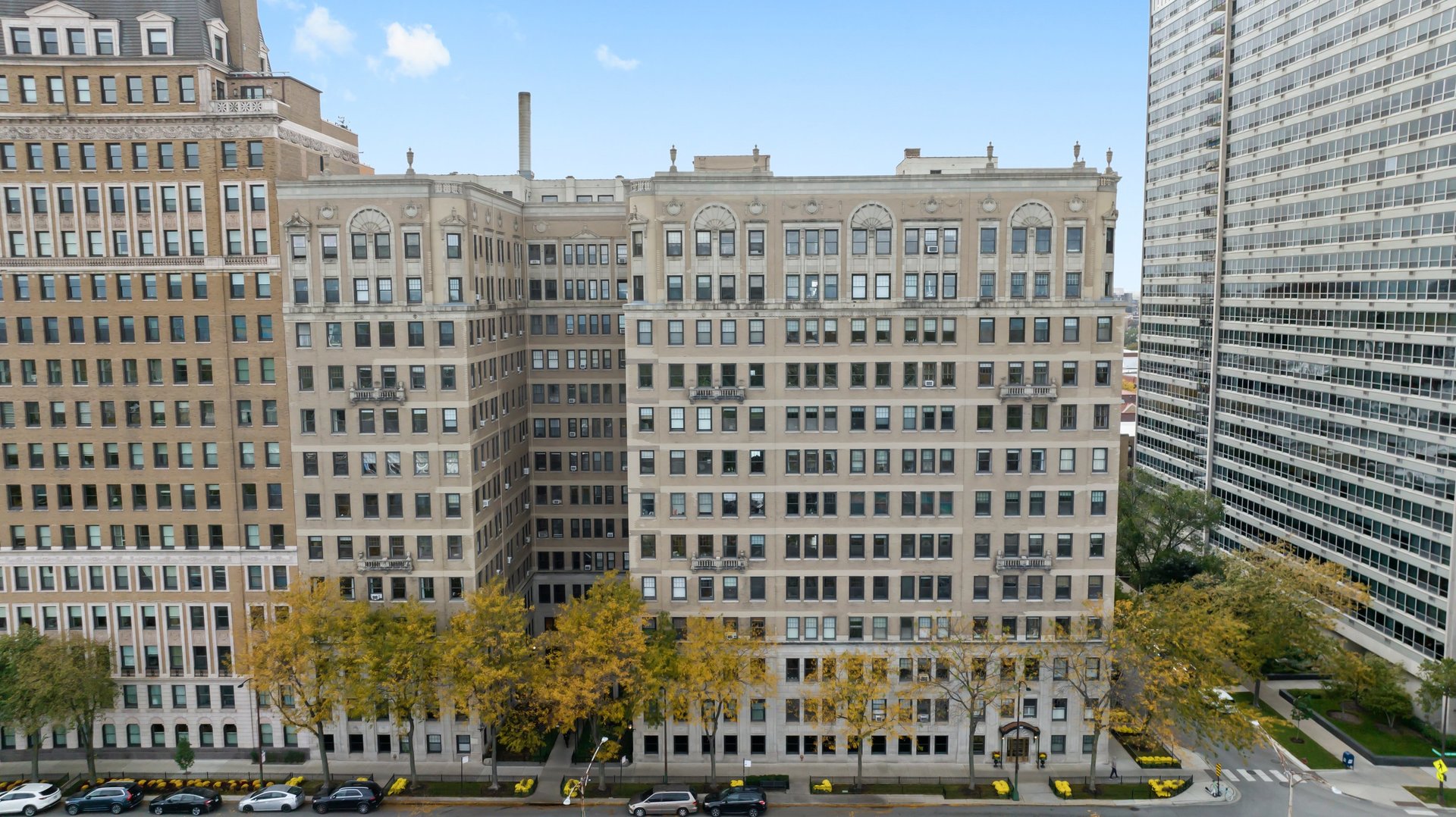 3520 N LAKE SHORE Drive Unit: 4M