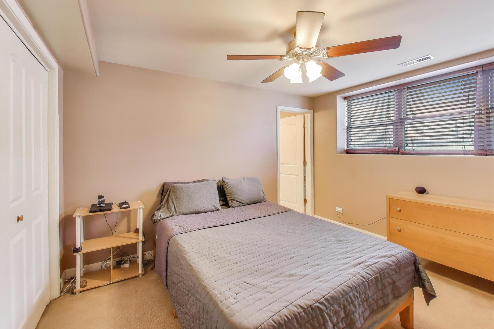 6710 N OLIPHANT Avenue Unit: G