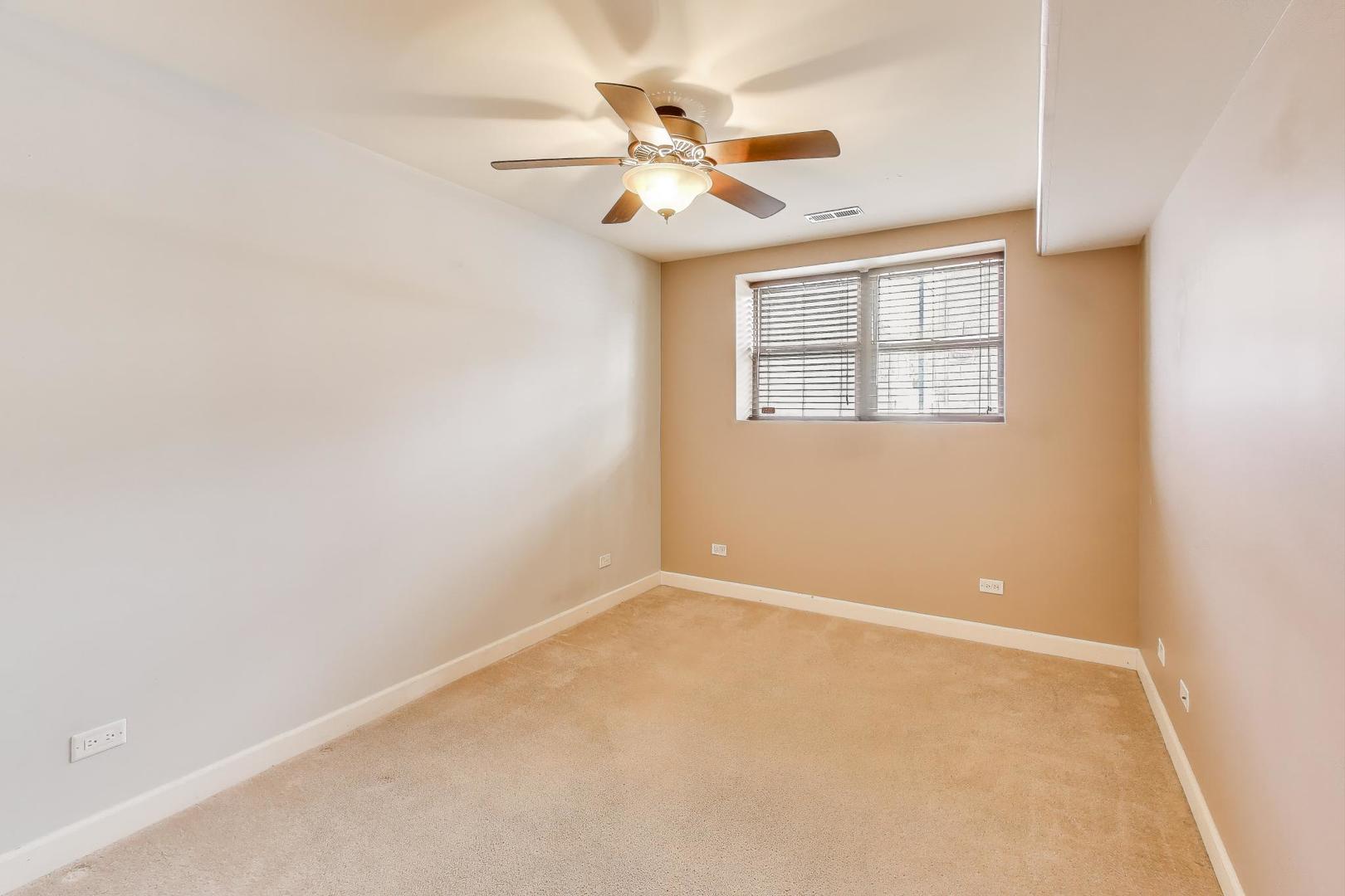 6710 N OLIPHANT Avenue Unit: G