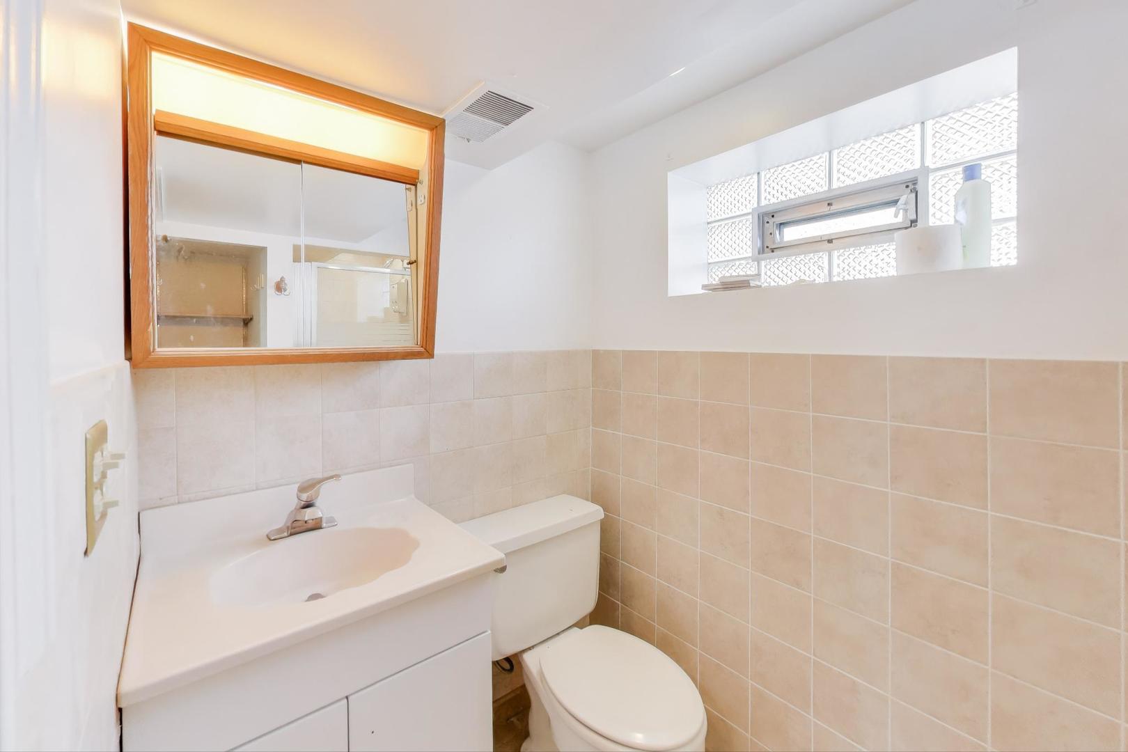 5700 N Orange Avenue