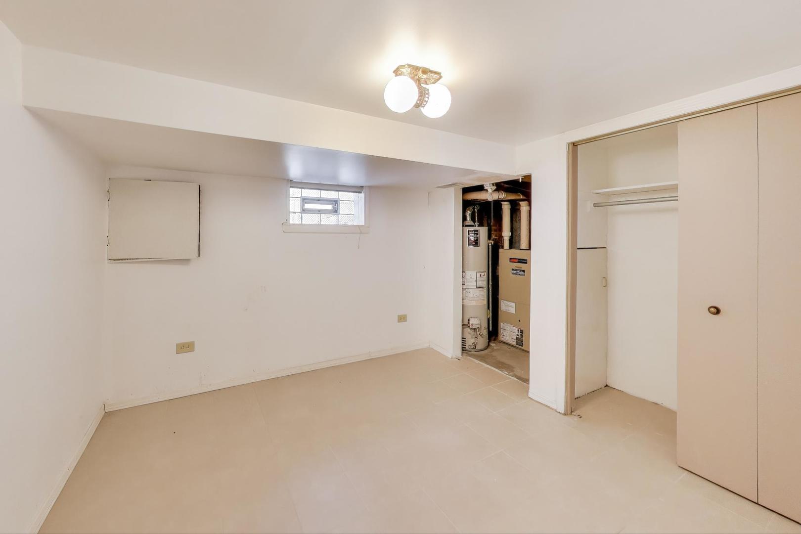 5700 N Orange Avenue