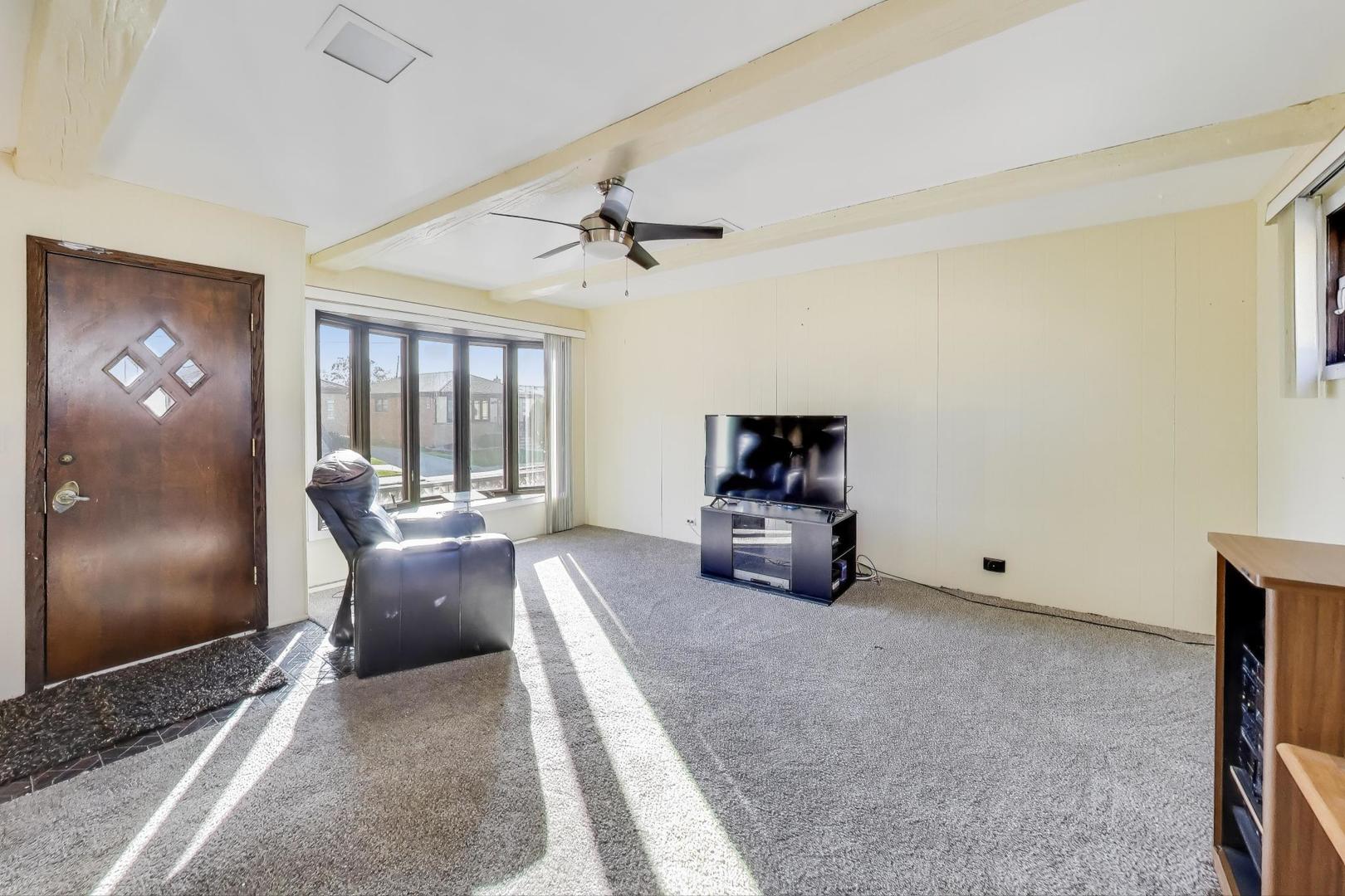 5700 N Orange Avenue