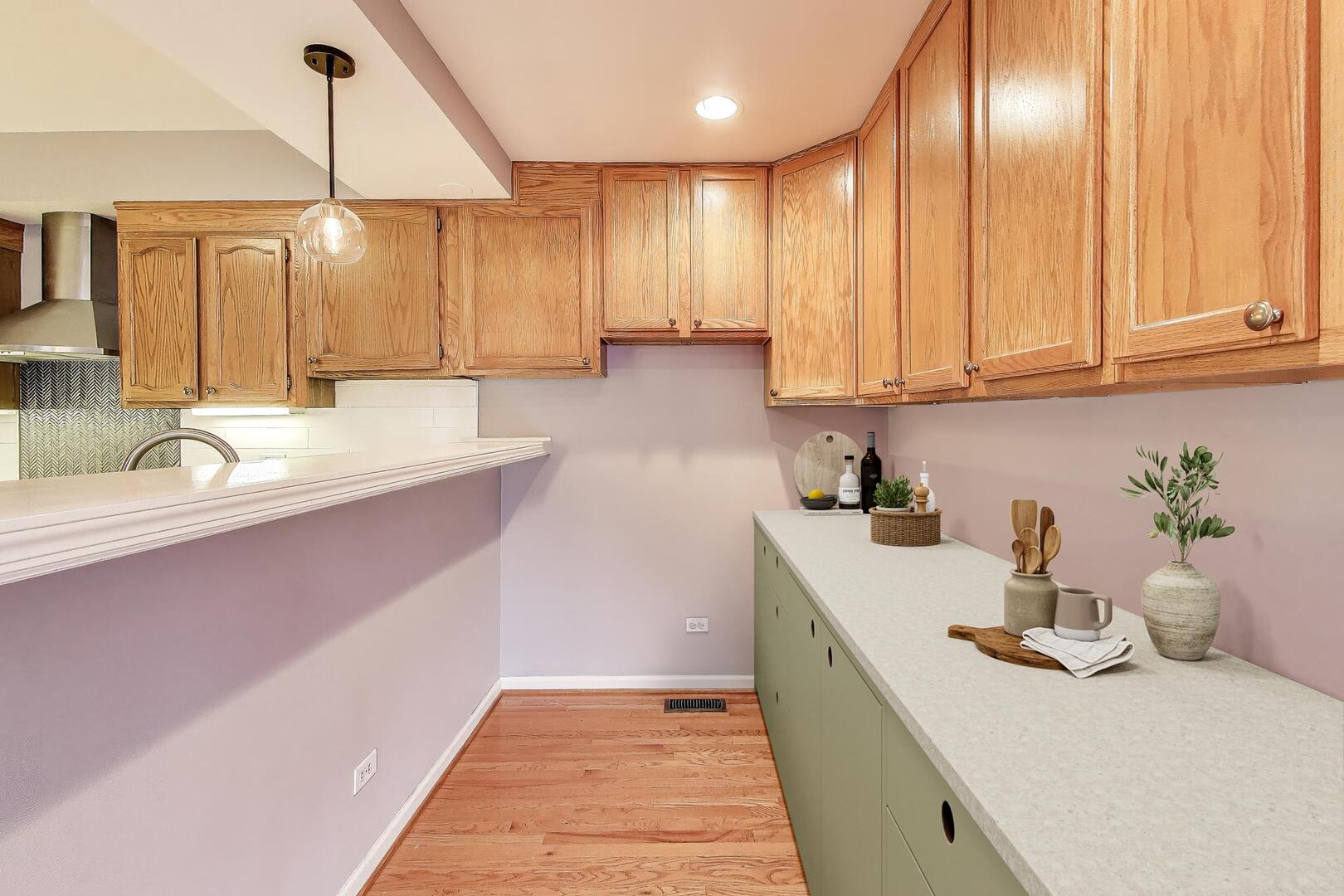 6107 N Nassau Avenue