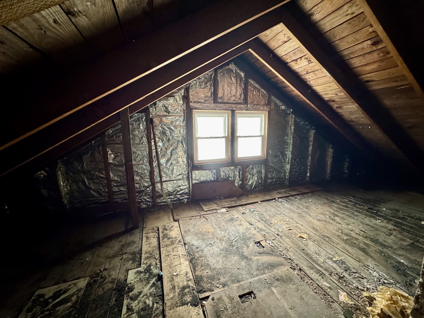 6120 W Newport Avenue