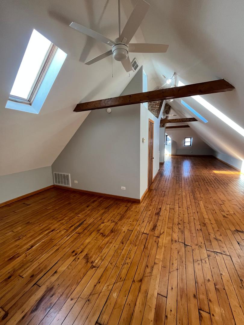 2519 S Millard Avenue Unit: 4