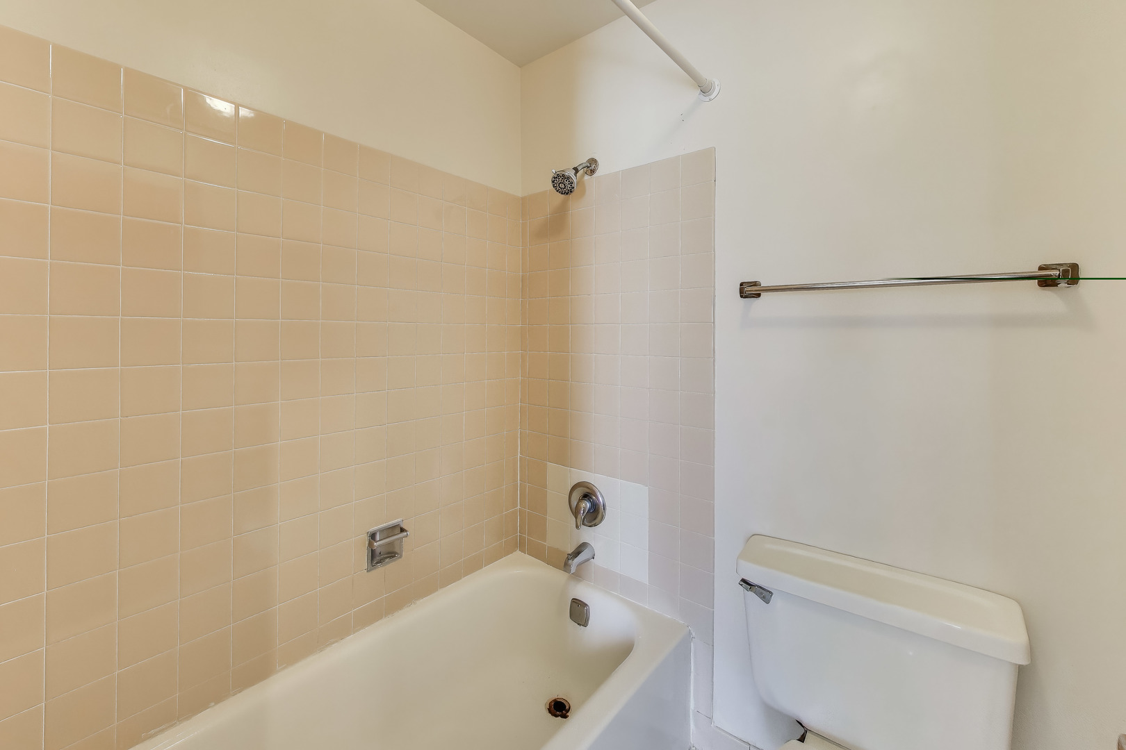 1720 Lakecliffe Drive Unit: A