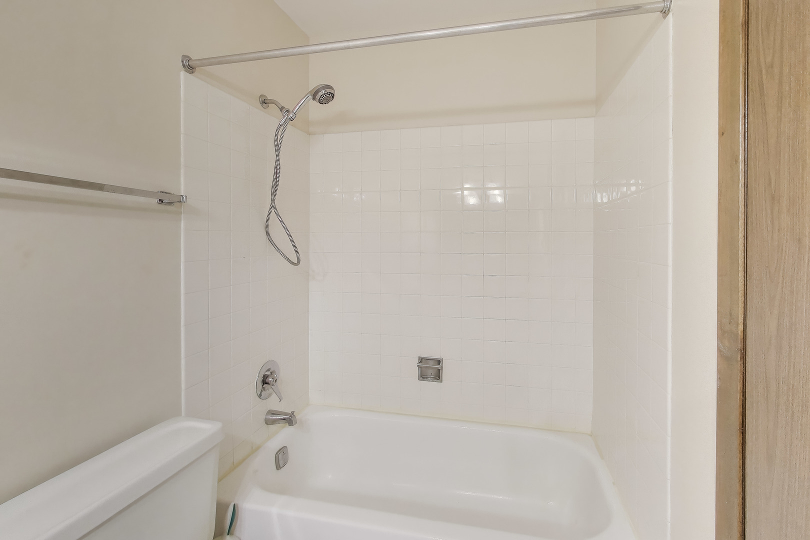 1720 Lakecliffe Drive Unit: A