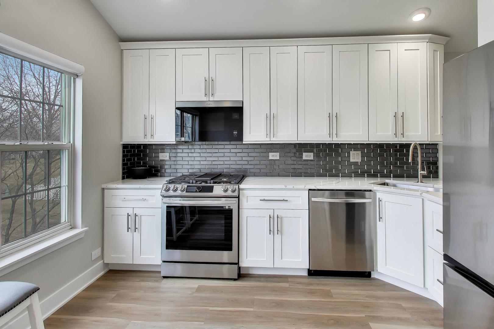 422 Cromwell Circle Unit: 2