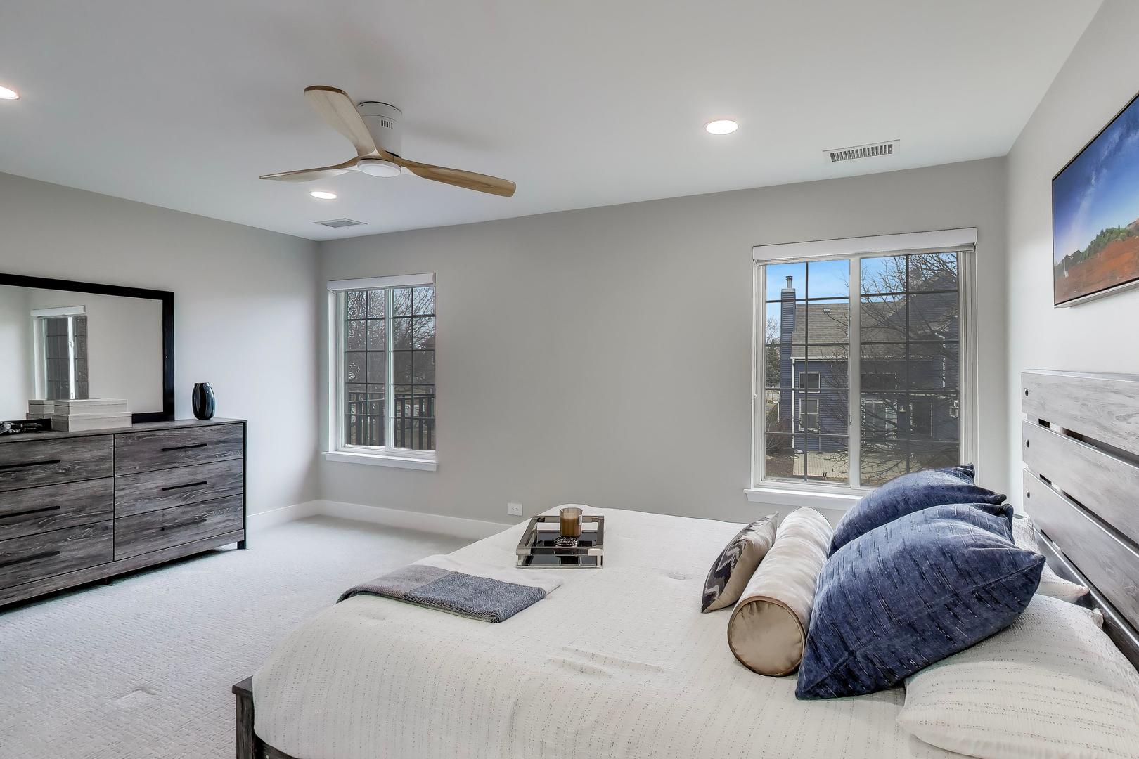 422 Cromwell Circle Unit: 2