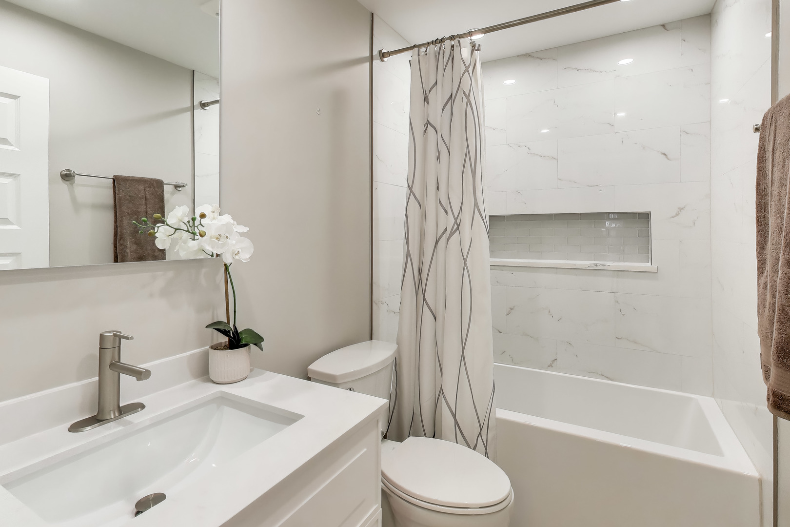 422 Cromwell Circle Unit: 2