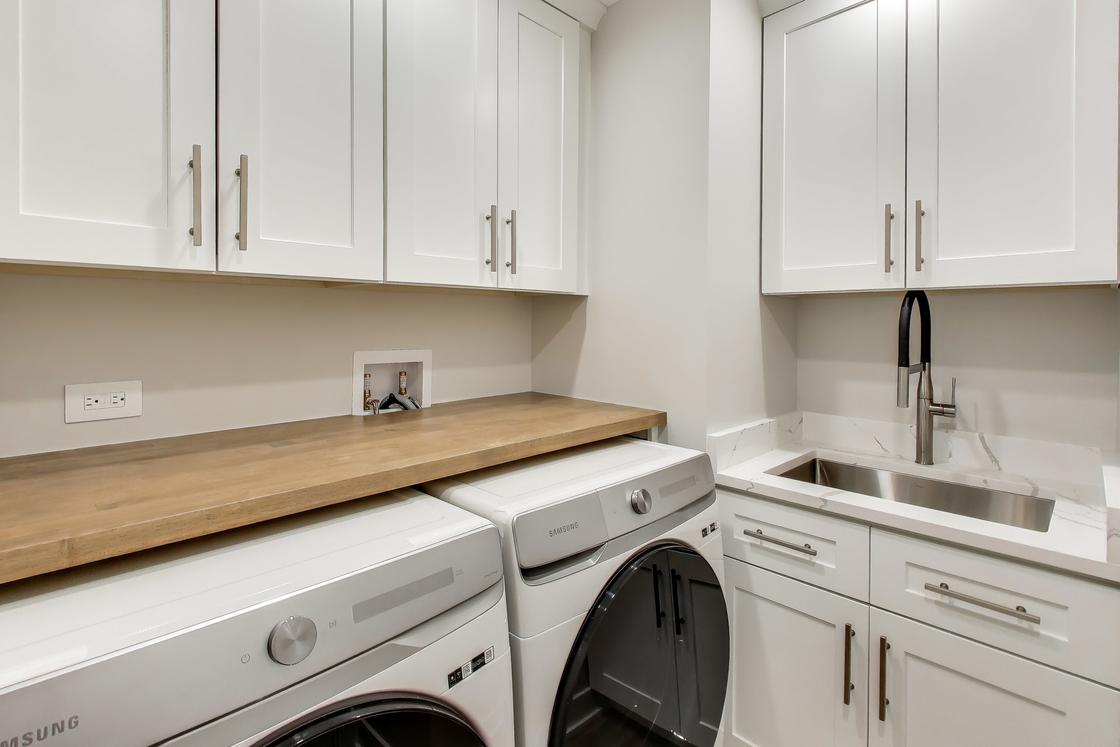 422 Cromwell Circle Unit: 2