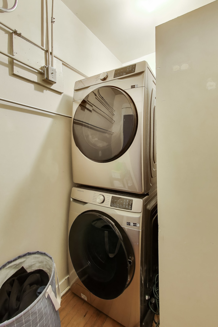 1618 N Rockwell Street