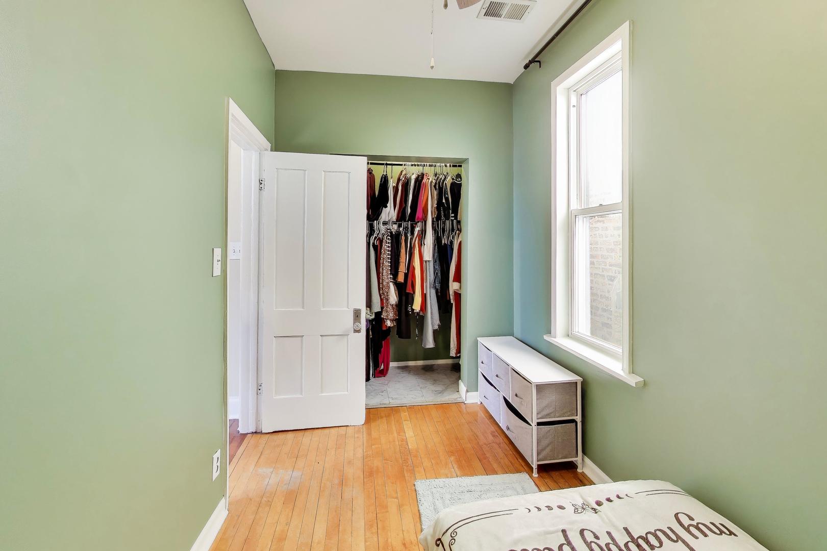 1618 N Rockwell Street