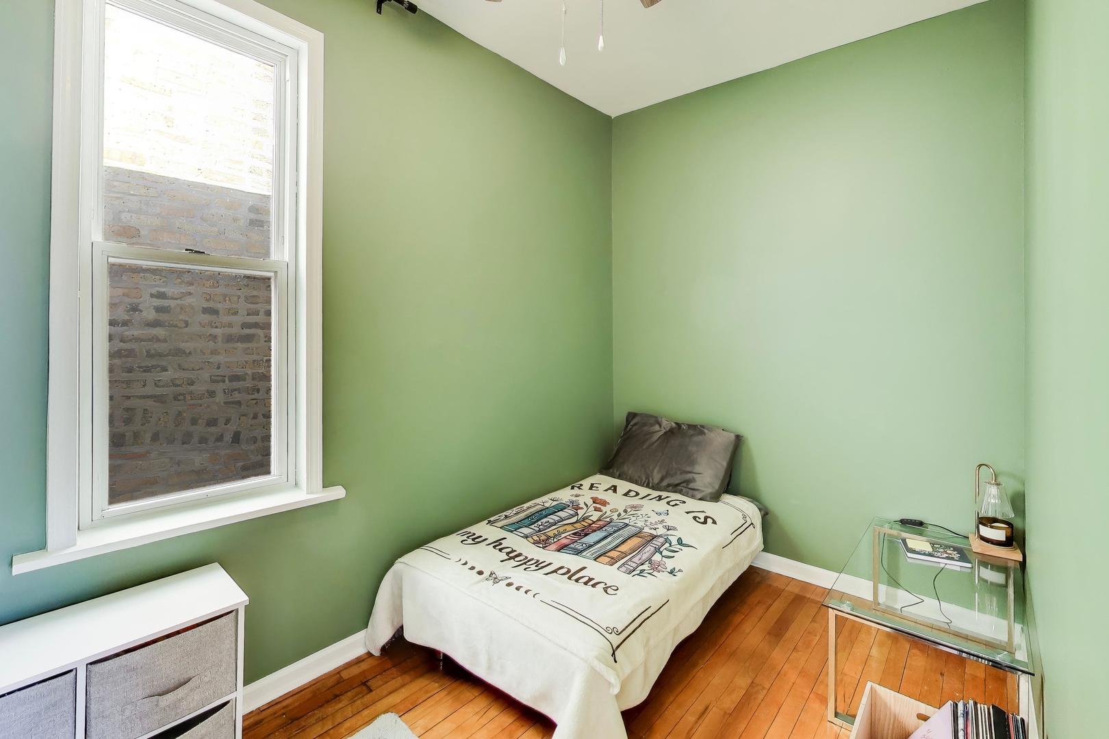 1618 N Rockwell Street