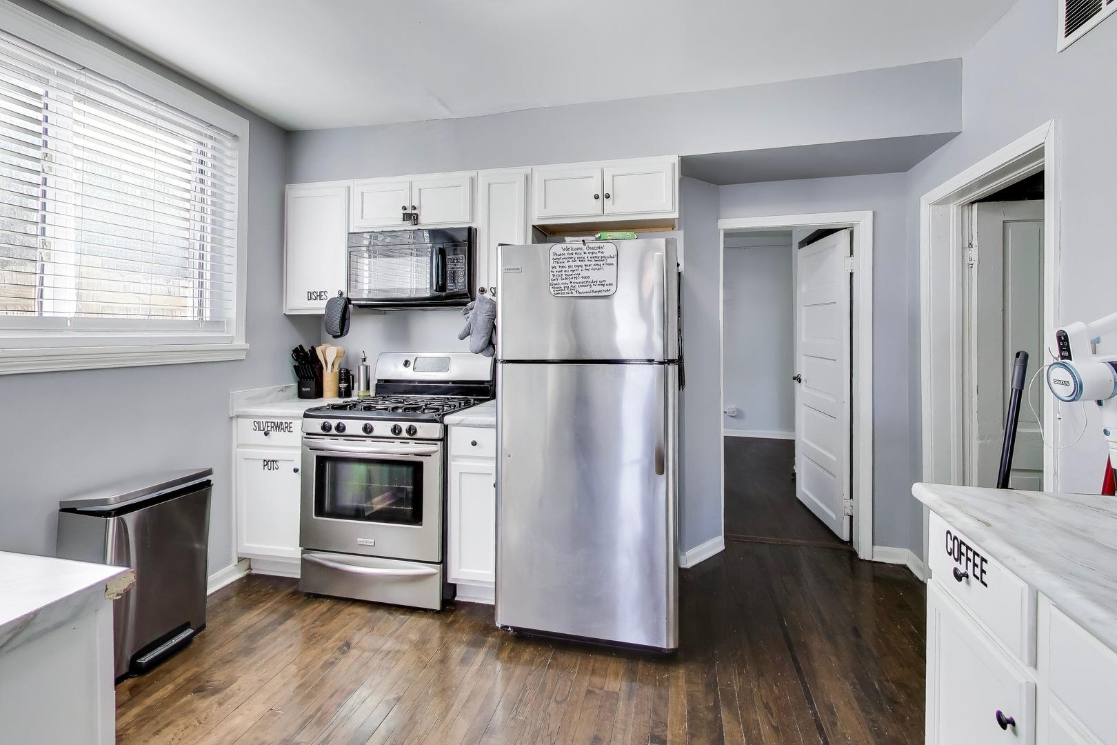 1618 N Rockwell Street