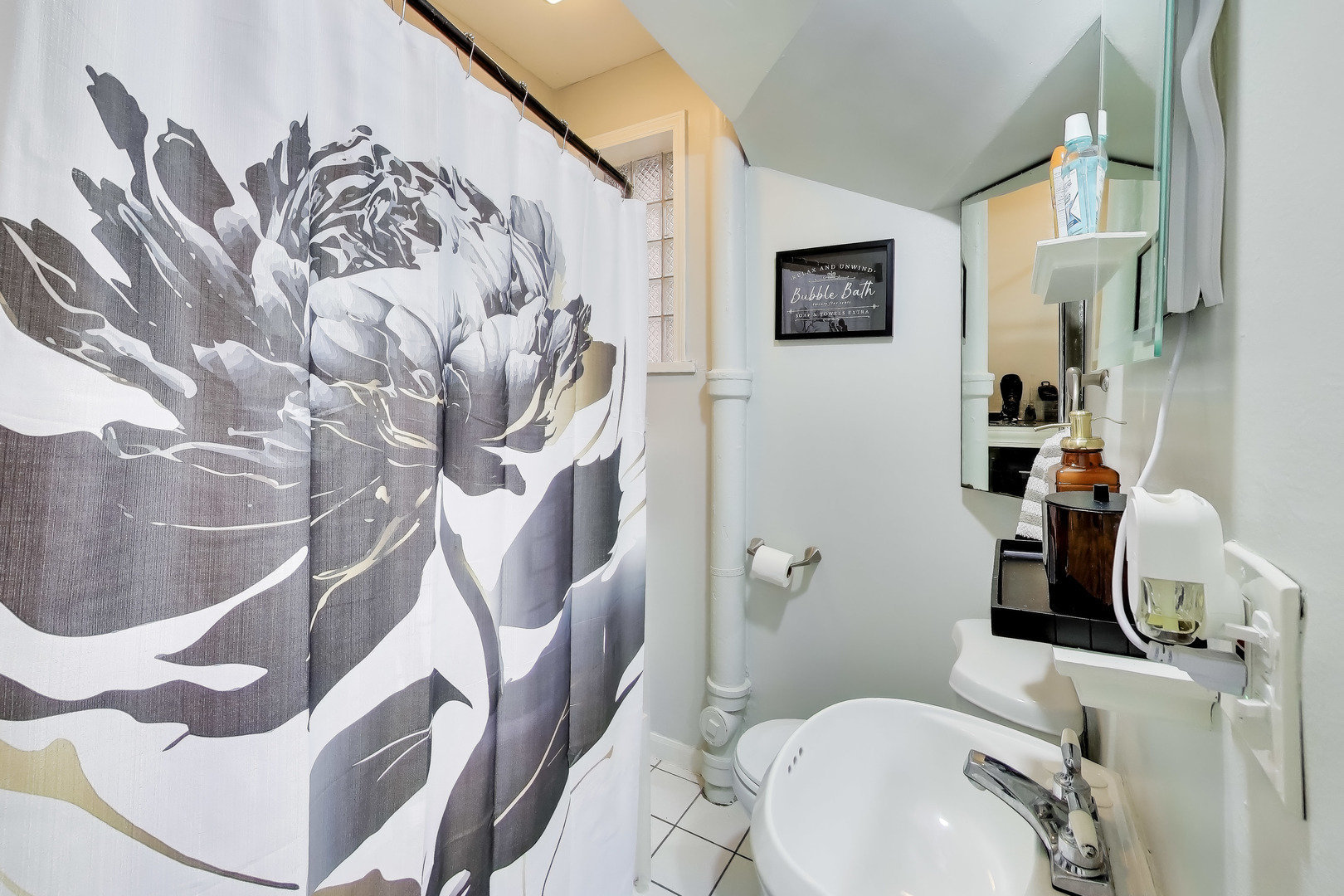 1618 N Rockwell Street