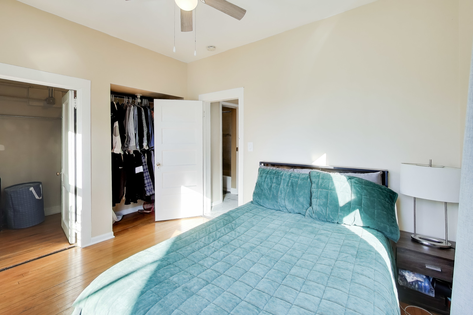 1618 N Rockwell Street