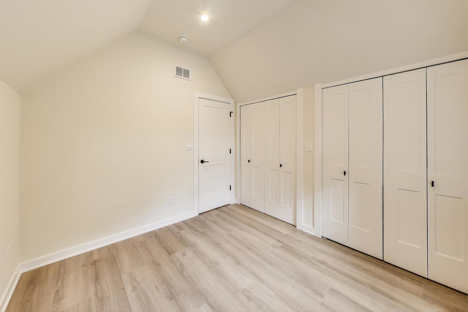 3440 W Hirsch Street