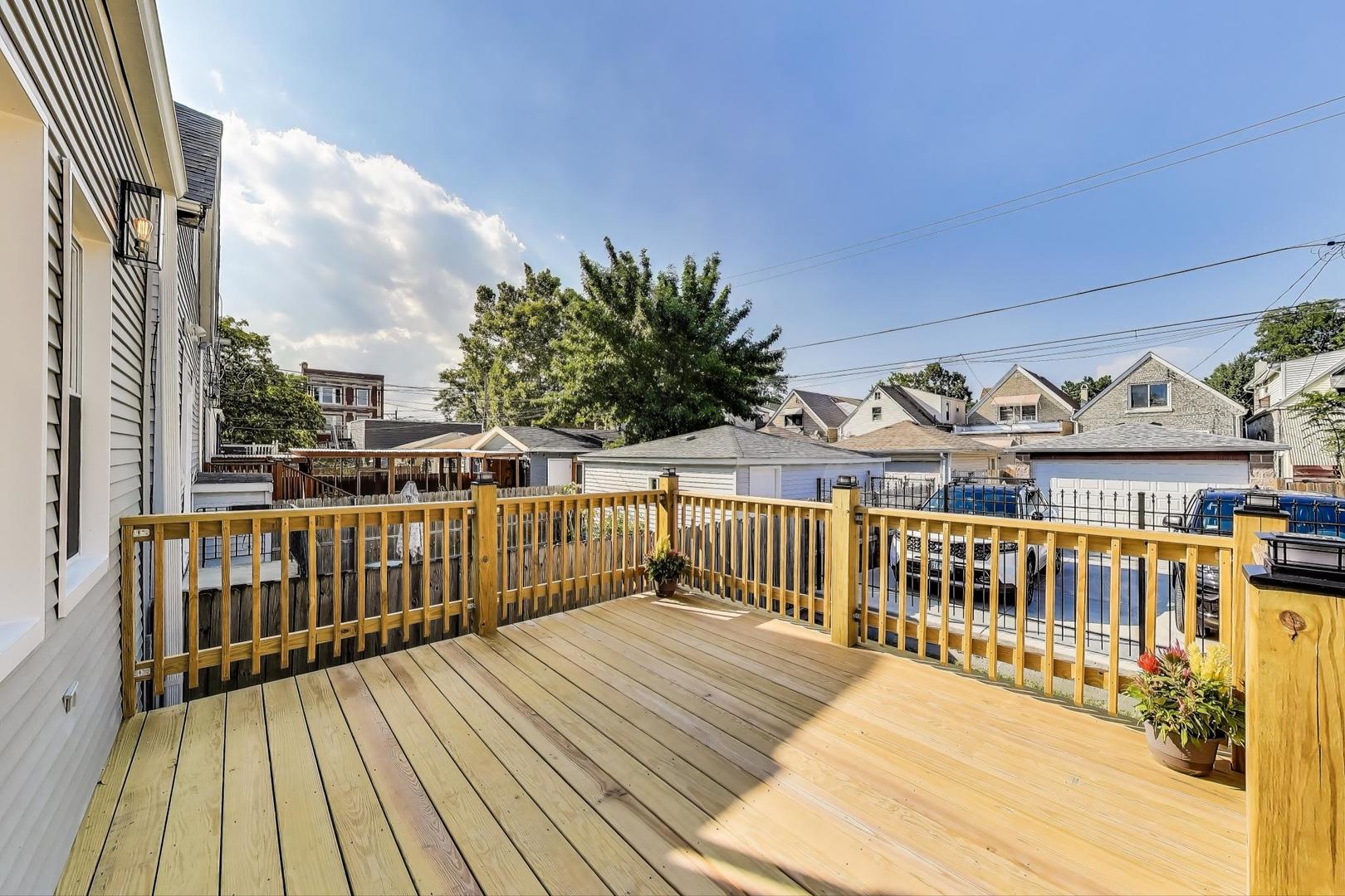 3440 W Hirsch Street