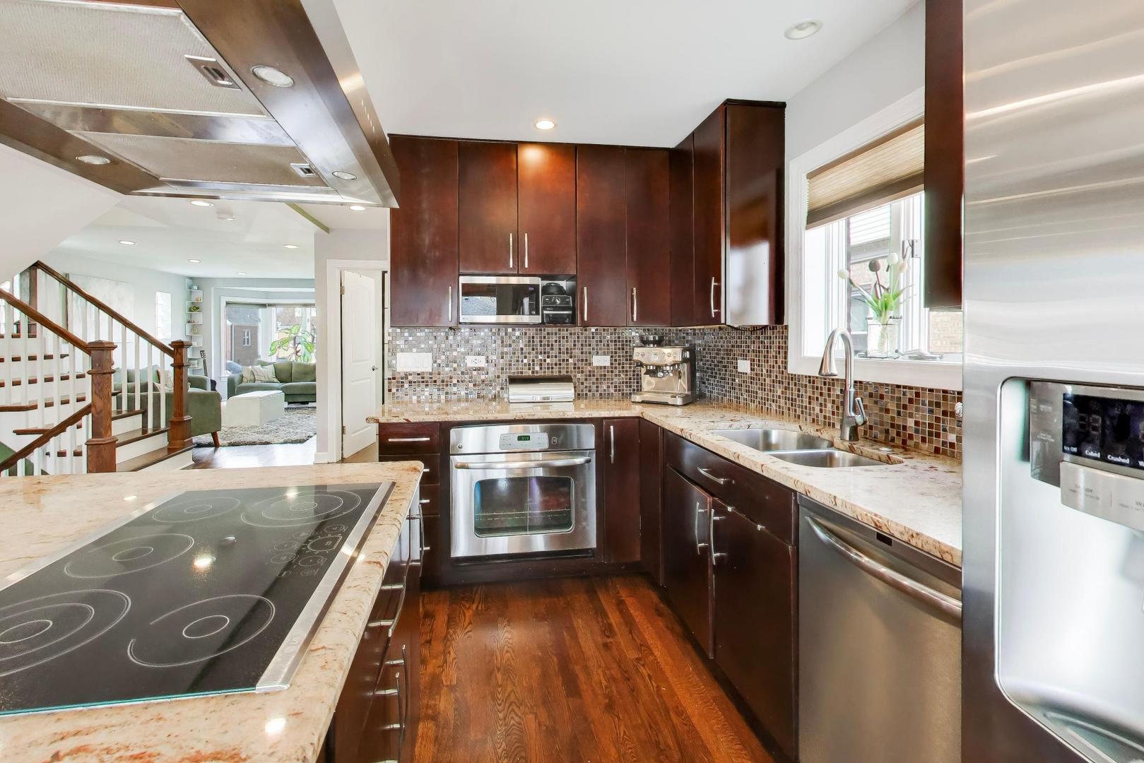 5011 N MOBILE Avenue