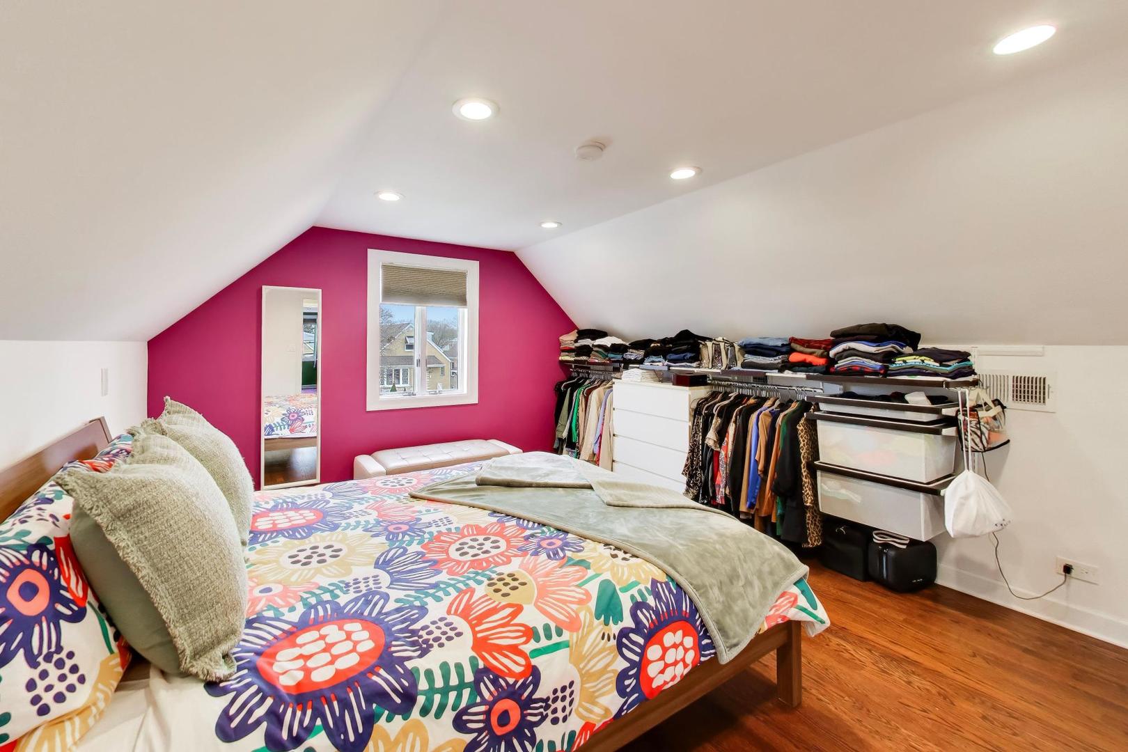 5011 N MOBILE Avenue