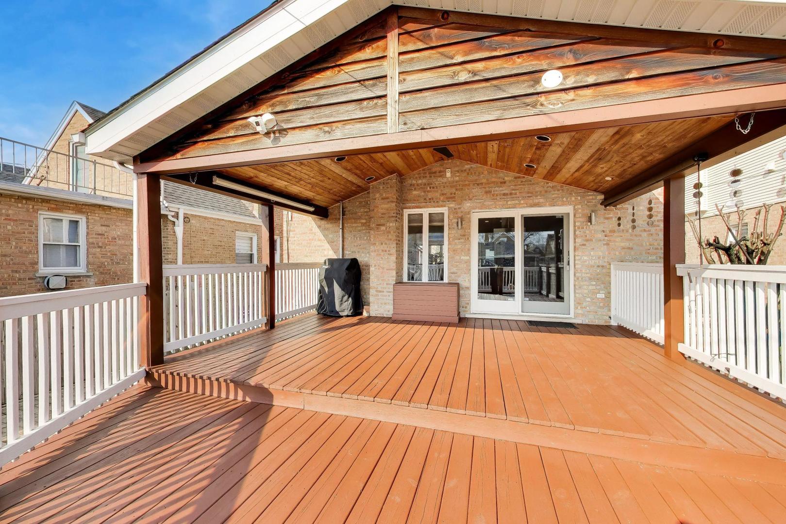 5011 N MOBILE Avenue