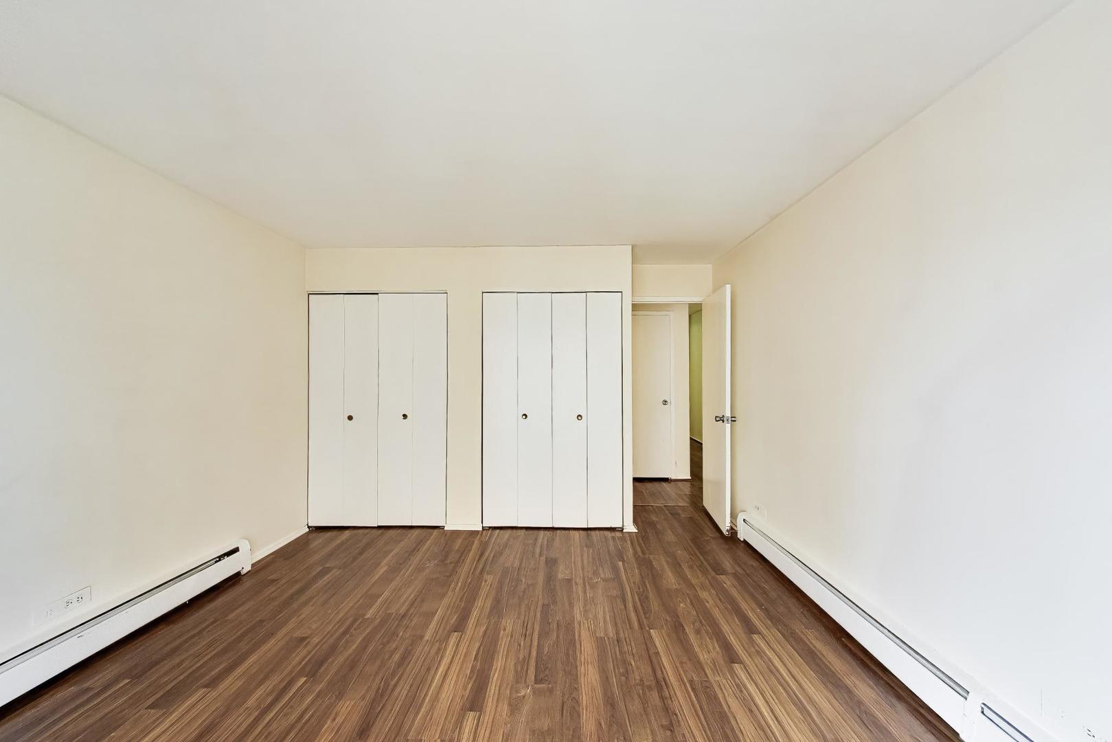 1567 Ridge Road Unit: 406
