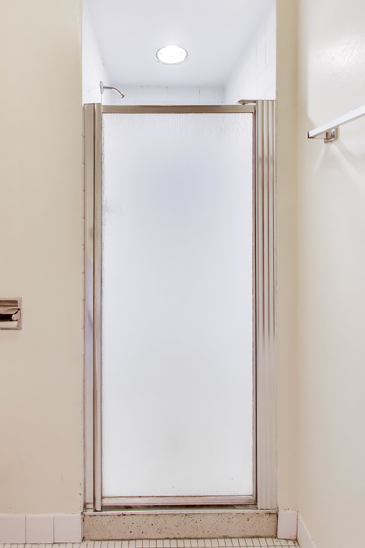 7908 W North Avenue Unit: 201C