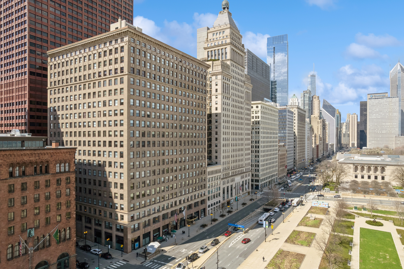 330 S Michigan Avenue Unit: 1707