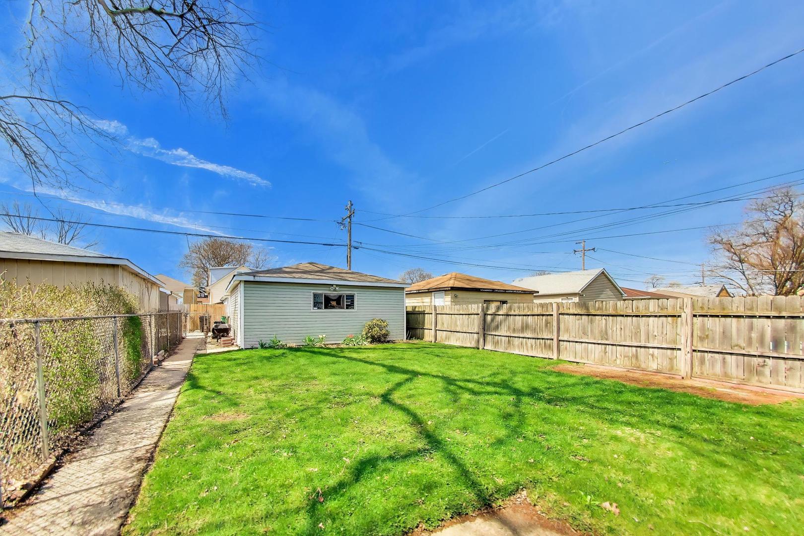 2714 Wesley Avenue